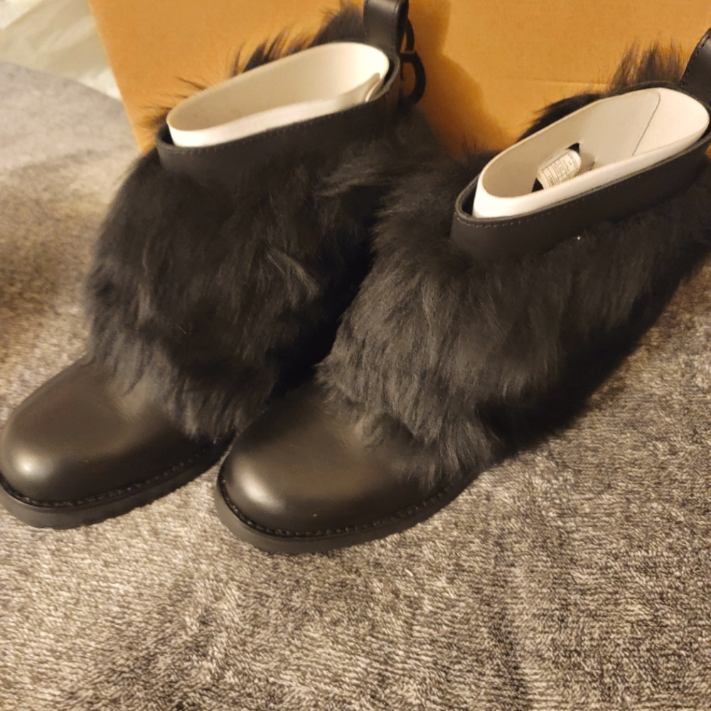 Ugg Otelia Boot